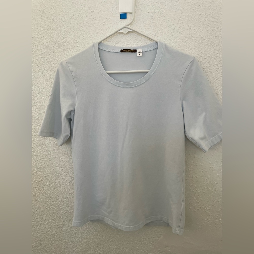 Women's Louis Vuitton Uniformes
Short Sleeve. Size: L Louis Vuitton